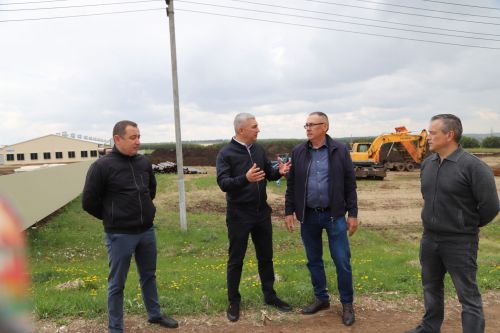 Катнаш азык заводы үзебездә булачак