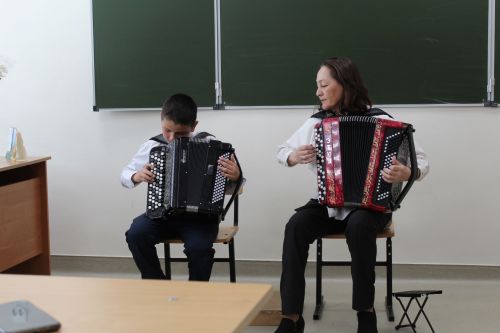 Әти-әниләр өчен концерт
