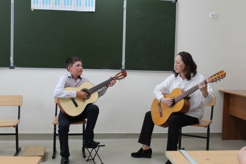 Әти-әниләр өчен концерт