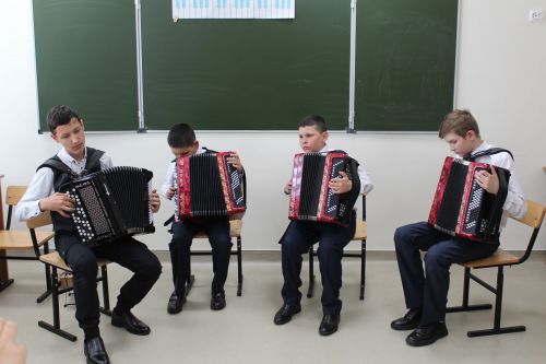 Әти-әниләр өчен концерт