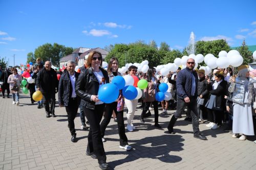 Мөслим урамнарыннан демонстрациядә катнашучылар узды(+фоторепортаж)