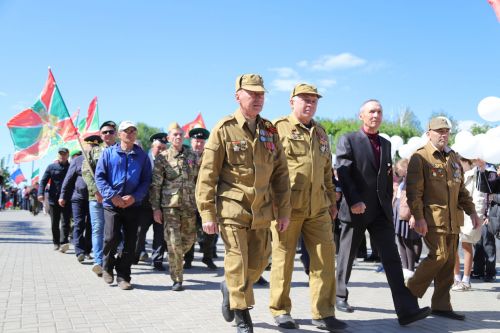 Мөслим урамнарыннан демонстрациядә катнашучылар узды(+фоторепортаж)
