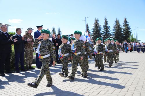 Яшь армиячеләр парады (+фоторепортаж)