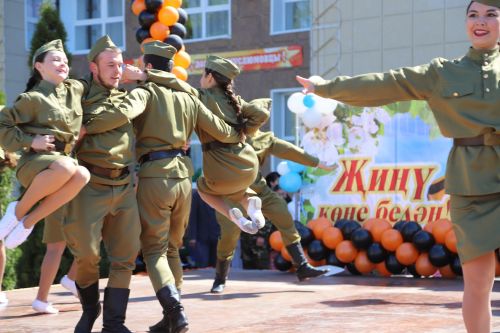 Бәйрәмнең театральләштерелгән күренеше (+ фоторепортаж)