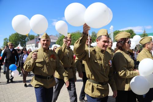 Мөслим урамнарыннан демонстрациядә катнашучылар узды(+фоторепортаж)
