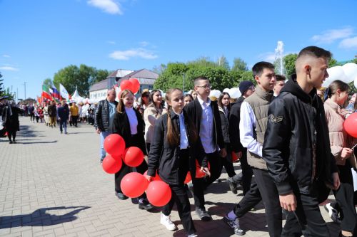 Мөслим урамнарыннан демонстрациядә катнашучылар узды(+фоторепортаж)