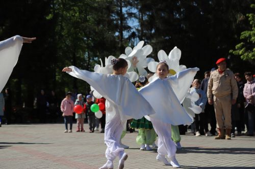 Җиңү бәйрәме венок салудан башланды(+фоторепортаж)