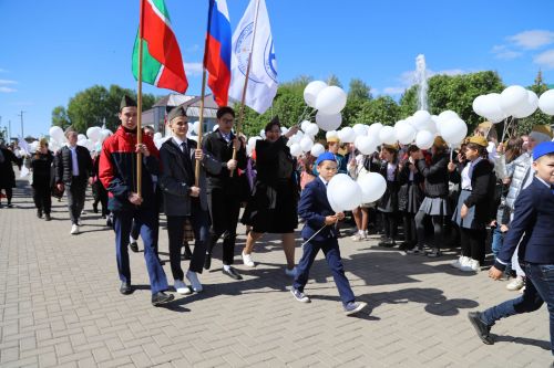 Мөслим урамнарыннан демонстрациядә катнашучылар узды(+фоторепортаж)