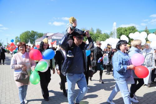 Мөслим урамнарыннан демонстрациядә катнашучылар узды(+фоторепортаж)