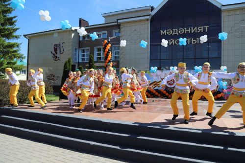 Бәйрәмнең театральләштерелгән күренеше (+ фоторепортаж)