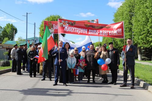 Мөслим урамнарыннан демонстрациядә катнашучылар узды(+фоторепортаж)