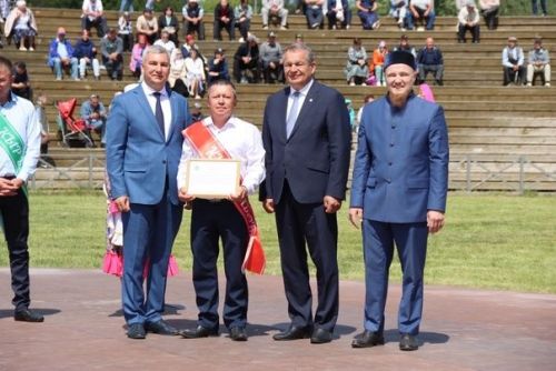 Сабантуйда кыр батырлары хөрмәтләнде (+фоторепортаж)