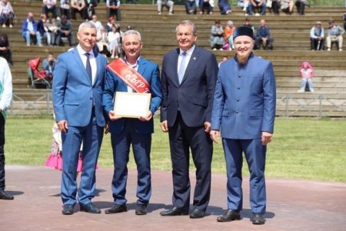 Сабантуйда кыр батырлары хөрмәтләнде (+фоторепортаж)