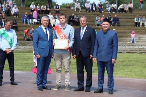 Сабантуйда кыр батырлары хөрмәтләнде (+фоторепортаж)