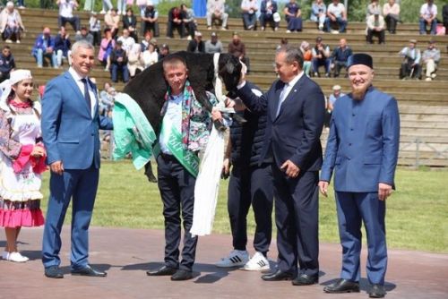 Сабантуйда кыр батырлары хөрмәтләнде (+фоторепортаж)