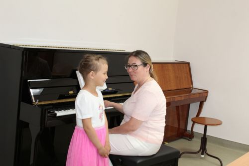Сәләтлеләр сәнгать мәктәбенә кабул ителә