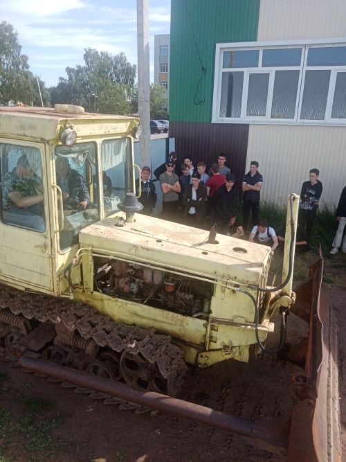 Мөслим политехника техникумында имтихан узды