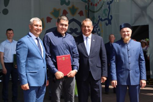 Сабантуй тора гел алыштан: теләгән һәр кеше ярыша (+фоторепортаж)