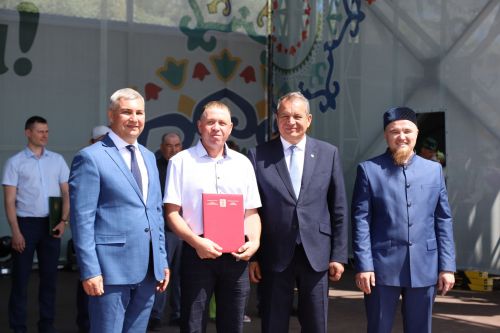 Сабантуй тора гел алыштан: теләгән һәр кеше ярыша (+фоторепортаж)