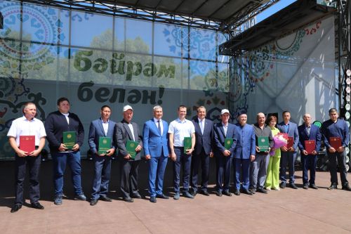 Сабантуй тора гел алыштан: теләгән һәр кеше ярыша (+фоторепортаж)