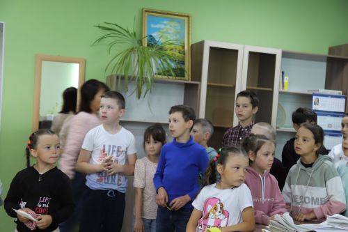 Безгә кунакка балалар килде