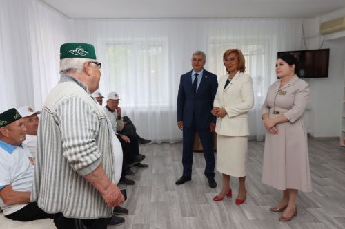 Мөслимгә министр килде