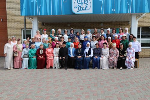 “Ак калфак”лылар – Мөслимдә!