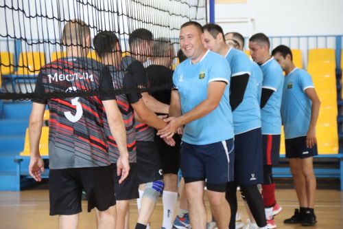 Волейбол командалары очрашты