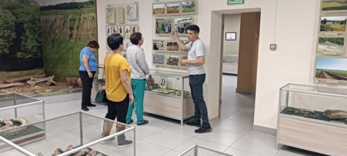 Төмән кунаклары туган як музеенда
