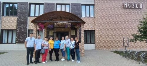 Төмән кунаклары туган як музеенда