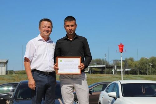 Төзүчеләр көне уңаеннан бәйрәм үтте