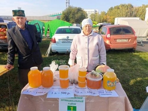 Көзге ярминкәдә үз продукциясен тәкъдим иттеләр