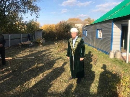 Атлас авылы мәчетенә манара утыртылды (фоторепортаж)