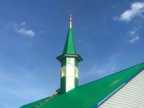 Атлас авылы мәчетенә манара утыртылды (фоторепортаж)