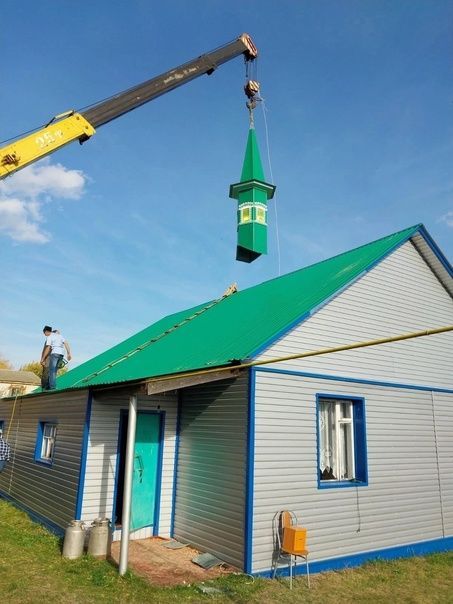 Атлас авылы мәчетенә манара утыртылды (фоторепортаж)