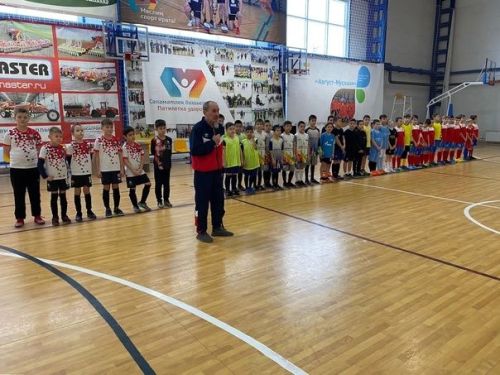 Мини-футбол буенча районара ярышлар узды (фоторепортаж)