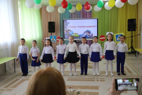 “Миләшкәй” балалар бакчасында “Гаиләгә – төп юл” исемле районкүләм бәйге узды