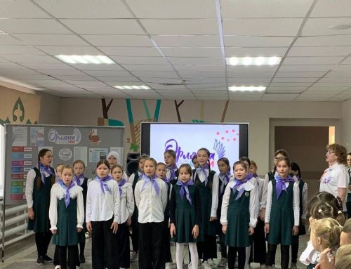 Г.Тукай исемендәге Мөслим урта мәктәбендә 1 сыйныф укучыларын «Россия бөркетләре» сафына кабул итү тантанасы узды.