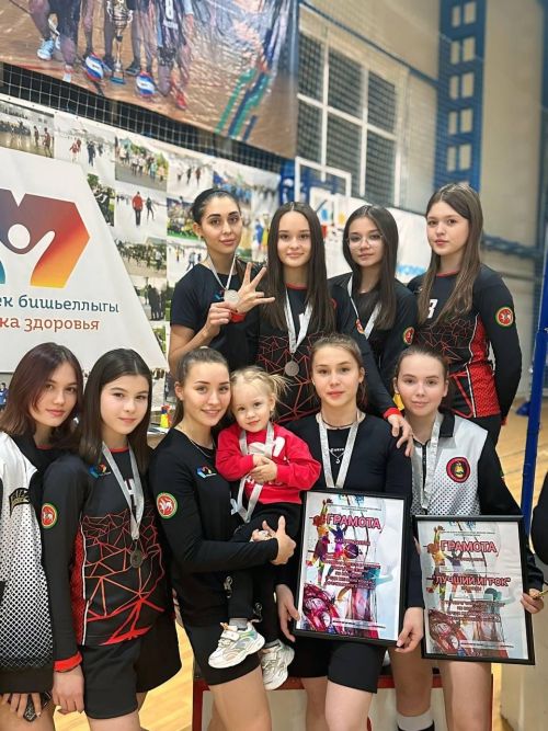 «Яшьлек» спорткомплексында хатын-кызлар командалары арасында районара ярышлар үтте