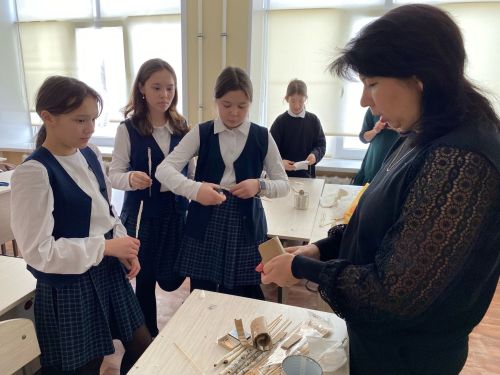 Осталык классында катнаштылар