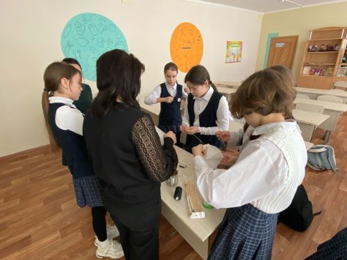 Осталык классында катнаштылар