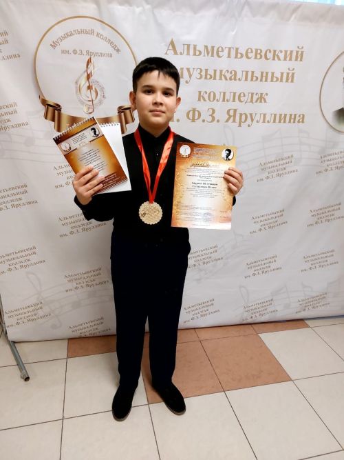 Музыкантлар  республика конкурсында катнаштылар