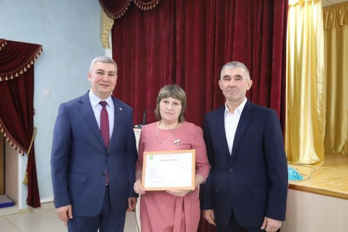 Симәктә сораулар бар әле