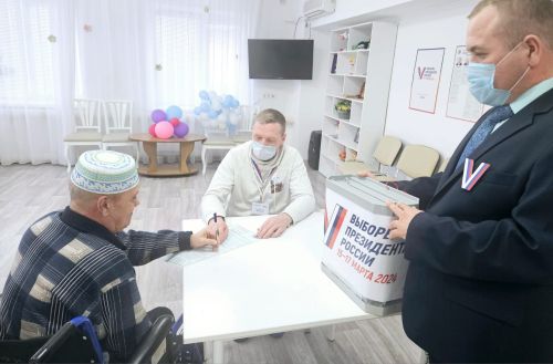 Картлар йортында тәрбияләнүчеләр тавыш бирде
