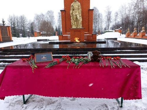 «Крокус»та теракт вакытында һәлак булучылар истәлегенә мемориал оештырылды
