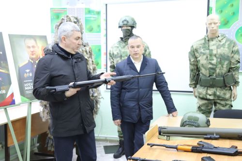 ДОСААФ та күргәзмә эшли