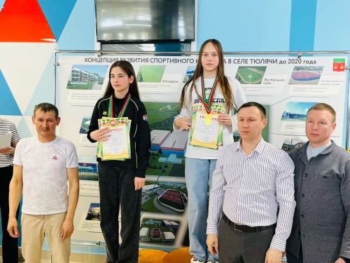 Йөзүчеләр алтын һәм көмеш медальләргә лаек булды