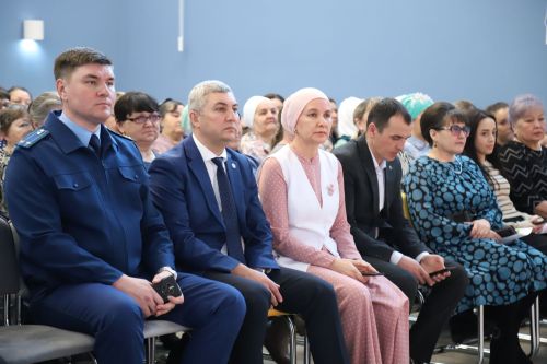 Догада булыйк, әниләр! (фоторепортаж)