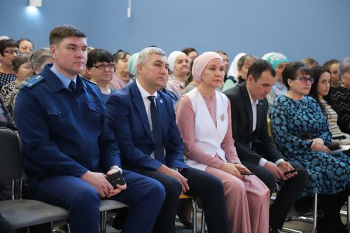 Догада булыйк, әниләр! (фоторепортаж)