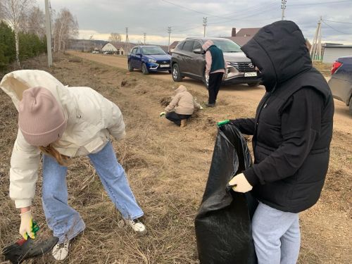 Гимназия укучылары «Тату сыйныф аллеясы» утыртты